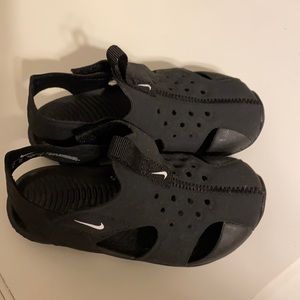 Nike Toddlers’ Sunray Protect 2 PS Sandals